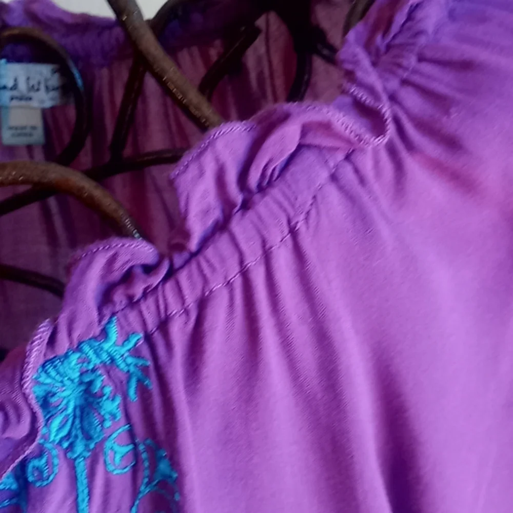 Top - Picture 4 of 5